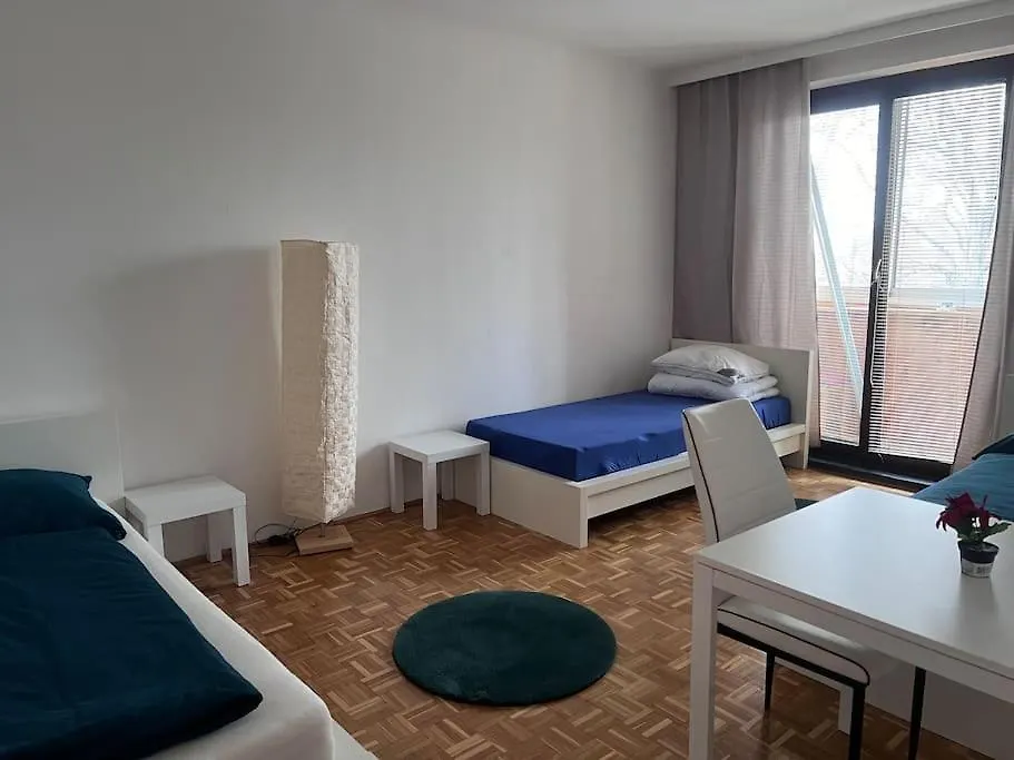 Ruhige Wohnung In Schwechat Naehe Flughafen Austria